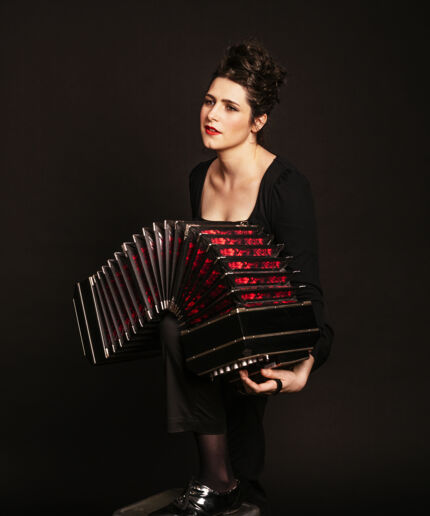 Louise Jallu, artist produced by JMP