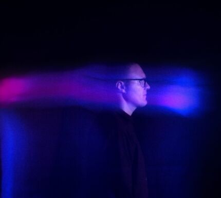 Cédric Hanriot 'Time is Color', artiste produit par JMP